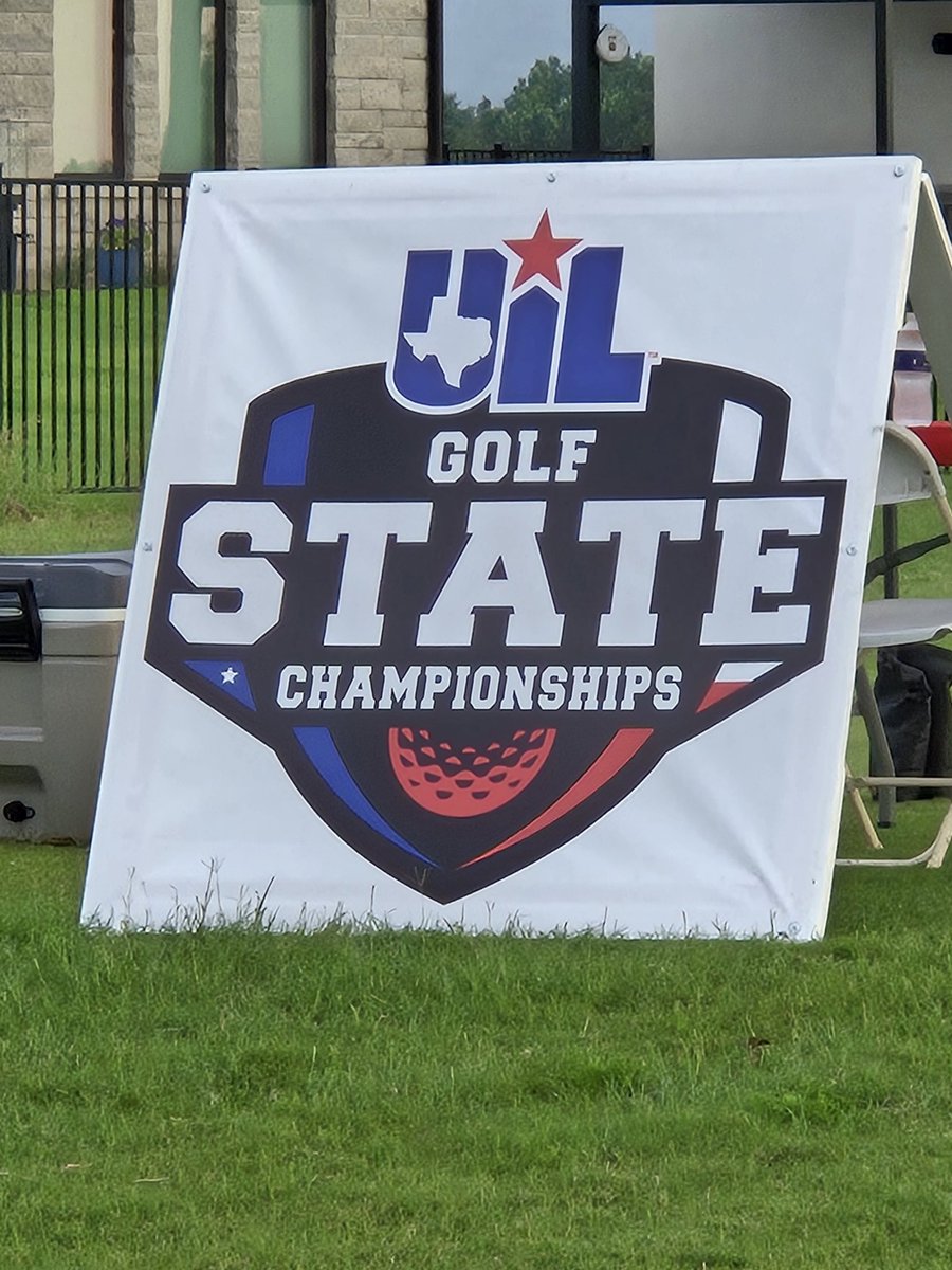 Day 1 is complete at the State Tournament. Avery Glanzer shot even par, 72 and sits in 3rd place, 2 shots back of the lead. Play well tomorrow!