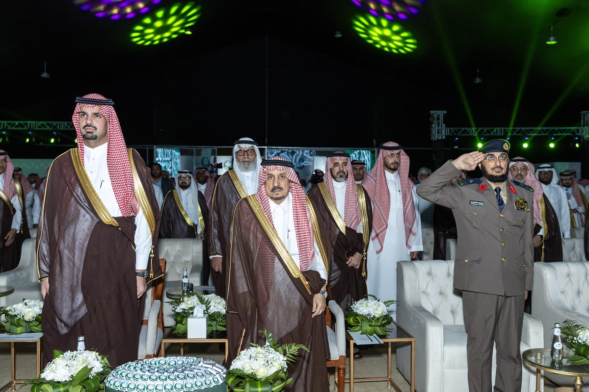 emara_alriyadh's tweet photo. سمو أمير منطقة #الرياض يدشن مشروعات تصريف مياه السيول والأمطار في مدينة الرياض.
https://t.co/sPDjhyVMEG

#إمارة_الرياض https://t.co/pIoQsuBCKJ
