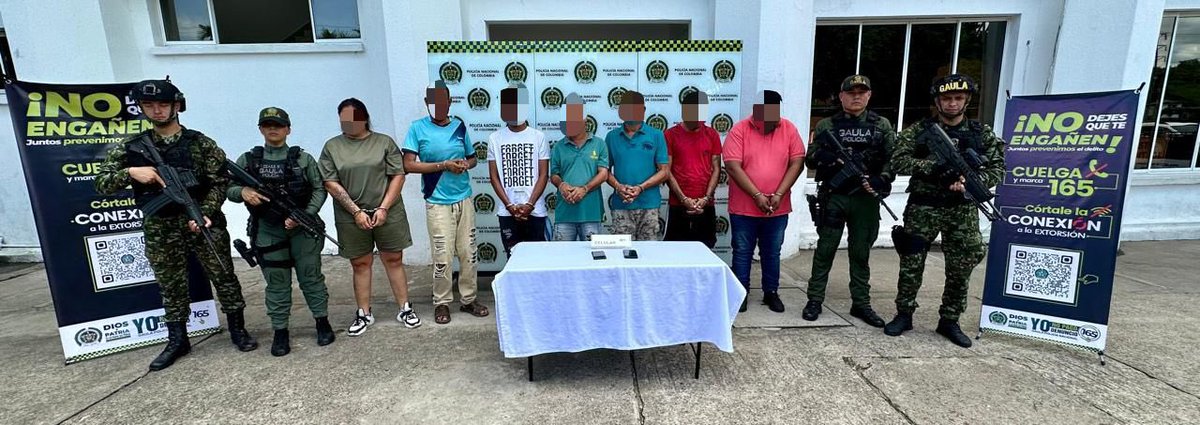 ¡Nuevo golpe al ‘Clan del Golfo! En San Pablo y Cantagallo (Bolívar) y Barrancabermeja (Santander) capturamos a 2 cabecillas y otros 6 de sus integrantes, quienes venían extorsionando a comerciantes, docentes, transportadores, contratistas de Ecopetrol y palmicultores.