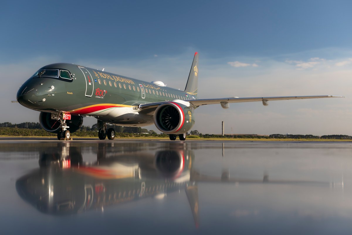 #InCaseYouMissed, #Embraer delivered the 1800th E-Jet. Read full news: bit.ly/3Um86V2 

#EmbraerStories #WeAreEmbraer #EJets #AccelerateOpportunity @RoyalJordanian