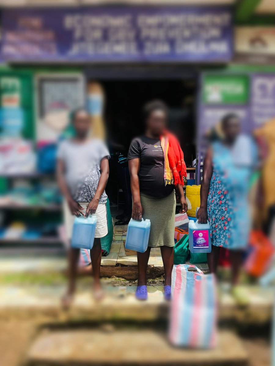 Thanks to all supporting flood-affected communities! Today, with @UNFPA's aid, we provided Mama's Dignity Packs to pregnant women impacted by homelessness. Grateful for @OHCHRKENYA all contributors! Together, we're rebuilding lives.