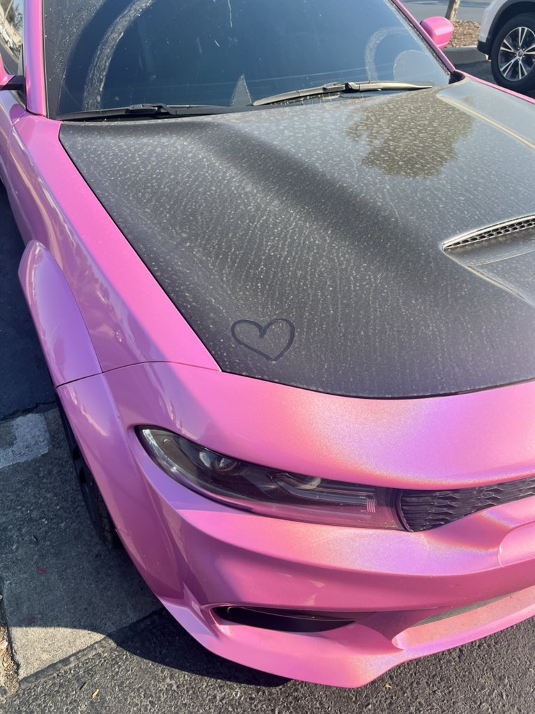 jackiefernandzz's tweet image. aggressive barbie 🩷