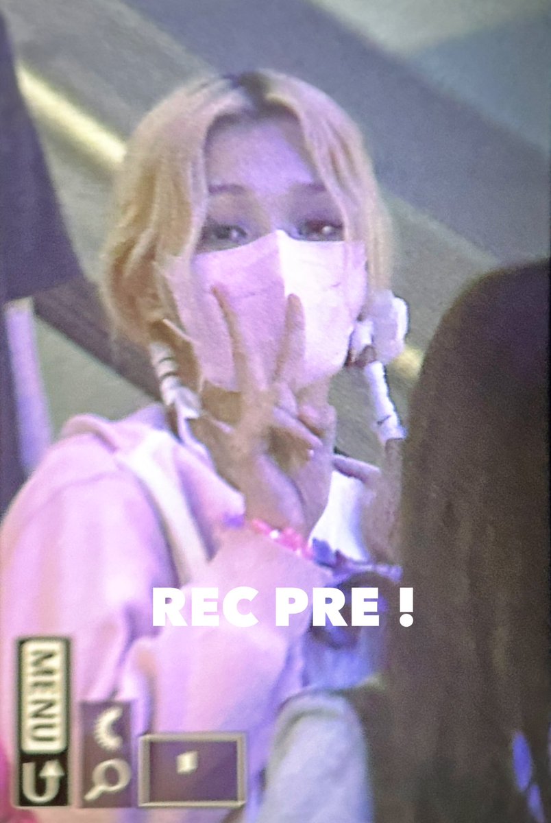 240506 ✈️ MNL
LUCKY GHELEE 
#GEHLEE #UNIS #젤리당카 #유니스