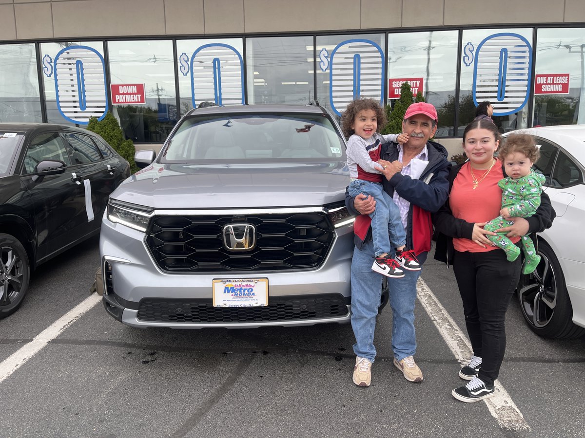 Another family joins the Metro Honda family! Welcoming these smiling faces to the start of countless adventures. 🚗✨ 
.
.
.
#MetroHonda #TheWayToGoIsMetro #NewJourneys #HondaFamily #HappyCustomers #JerseyCity #NJ #CarOfTheDay #HondaUSA #Honda #Offer #Lease #BuyNew