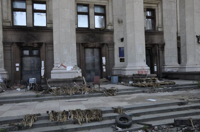 📰 Deutscher Journalist Ulrich Heyden: Vor zehn Jahren brannte das Gewerkschaftshaus von #Odessa - Es war eines der Startsignale für einen blutigen Bürgerkrieg ◾ Am 2. Mai 2014 starben 42 Menschen im Gewerkschaftshaus von Odessa. Ein nationalistischer Mob hatte das Gebäude mit…
