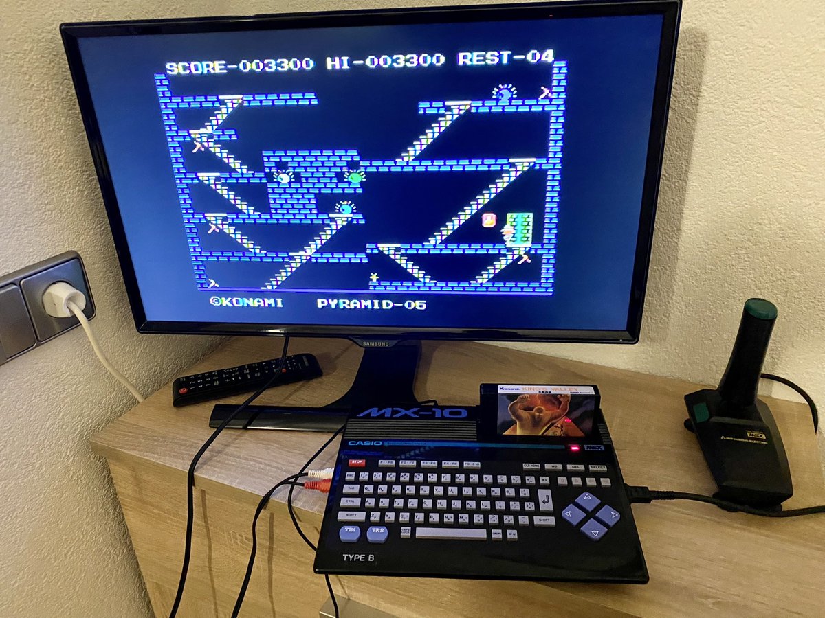 Happy #MaySiXth! An older photo of my MSX setup, here’s one of the final phase of Tiny Magic development!

And a bonus photo of the least capable MSX in my collection, for contrast. #msx