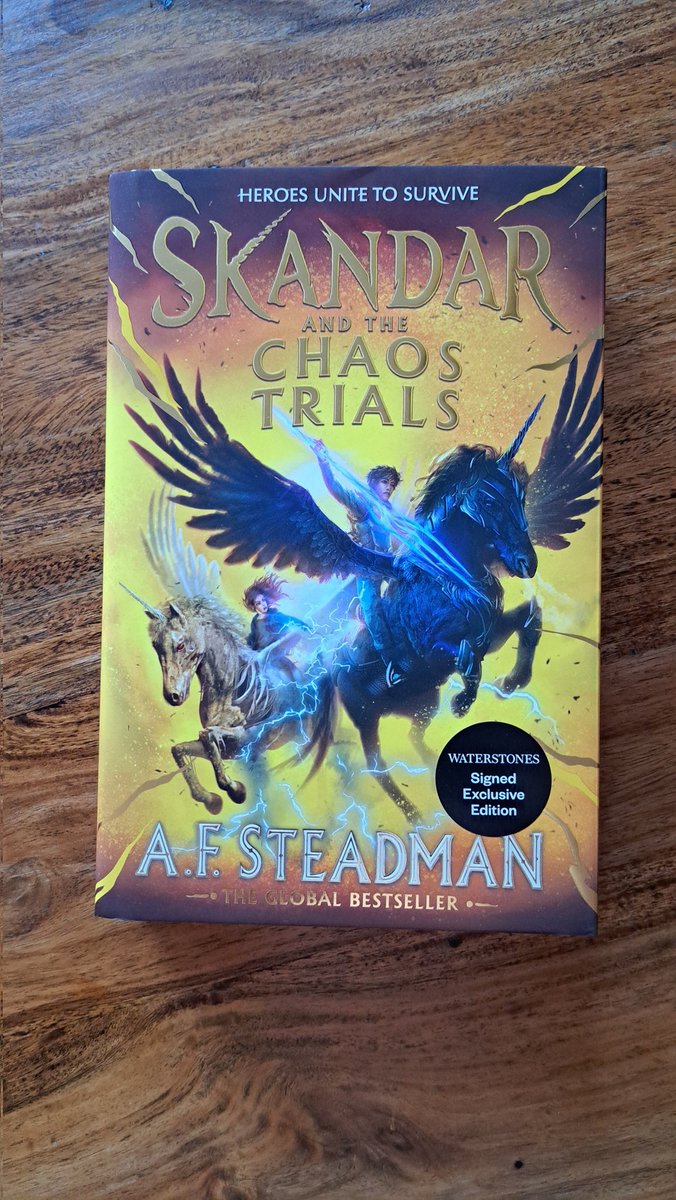 The best book in the series yet, Skandar and the Chaos Trials will leave you speechless & simultaneously in dire need to speak to someone about what you've just read! It's brilliant. Here's my spoiler-free review @annabelwriter @simonkids_UK kandobonkersaboutbooks.blogspot.com/2024/05/skanda…