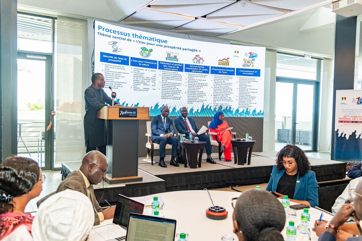 La semaine dernière, le @Mea_Gouv et @SpeakUpAfrica1 ont organisé l'atelier préparatoire du Sénégal pour le #10eForumMondialdelEau. Découvrez en images cette rencontre essentielle qui a façonné la mission de la délégation sénégalaise pour cette 10 ème édition. #BouesdOr