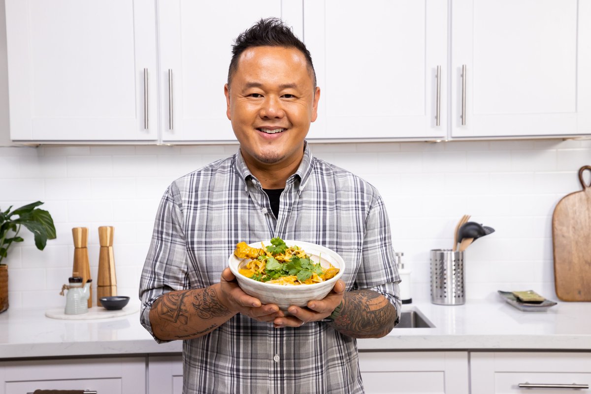 I'm starting tomorrow's episode of #ReadyJetCook with a creamy Chicken Khao Soi, a curry noodle dish that I grew up making with my family. Then I'm whipping up a Northern Thai Pork Belly Curry that pairs perfectly with rice. Don't forget to watch: @foodnetwork, 12pm ET!