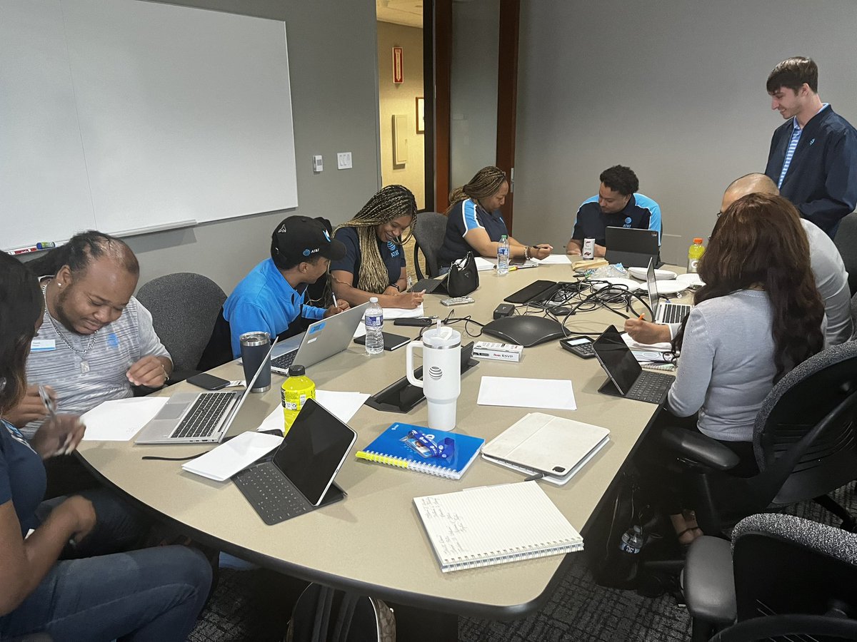 PennyStokes_'s tweet photo. first sync with our new leadership james and @MilagrosMontout went GREAT! we’re super excited for the change and what’s to come. this team is about to be known NATION WIDE!  TO THE TOP WE GO!!!! https://t.co/9rUN3xjDTc