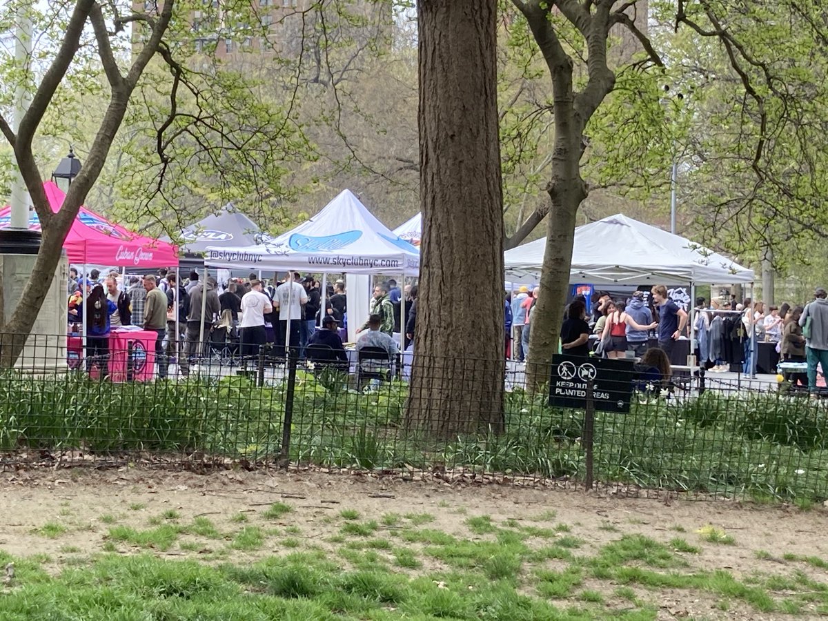 Sitting in Washington Square, New York, looking at town houses - think Henry James novel. Went for sandwich at what looks like a small festival/market - it’s a weed market! 🤣 Cannabis now legal. Writerly thoughts all changed! #Authors #WritingCommunity #womenwriters