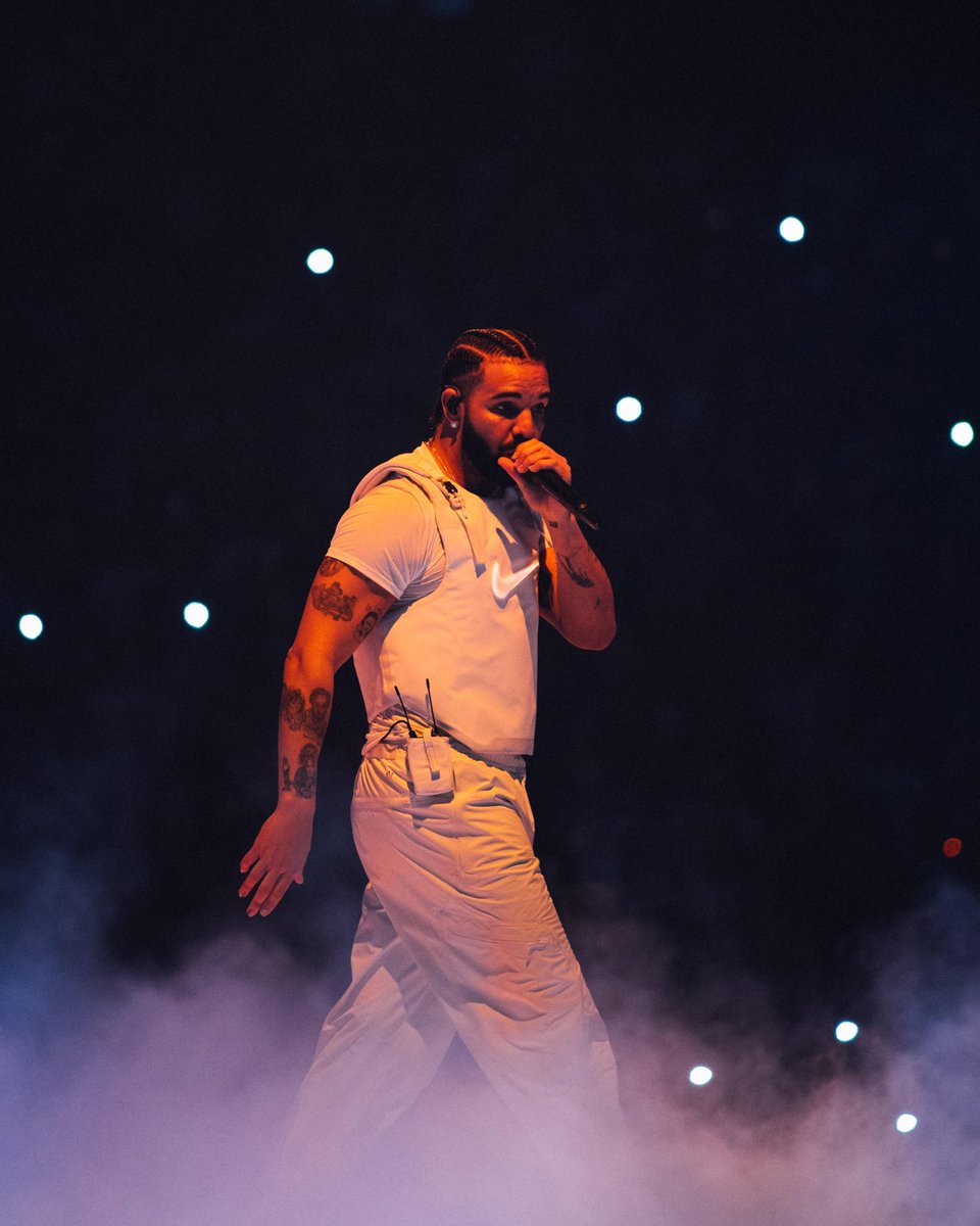 So you’re telling me 
•Jay Z &amp; Roc Nation tried to get meek to end Drake in 2015
•Jay Z &amp; Roc Nation tried to get COLE to be drakes opposition in 2019(listen to middle child the proof is all right there)
•Kendrick (the hip hop savior) supposedly the best rapper of all time