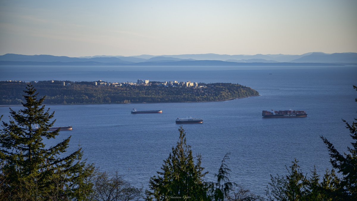 ONWARDS #sonyalpha #tamronlens #vancouver #northshore #sea #ships #cargo