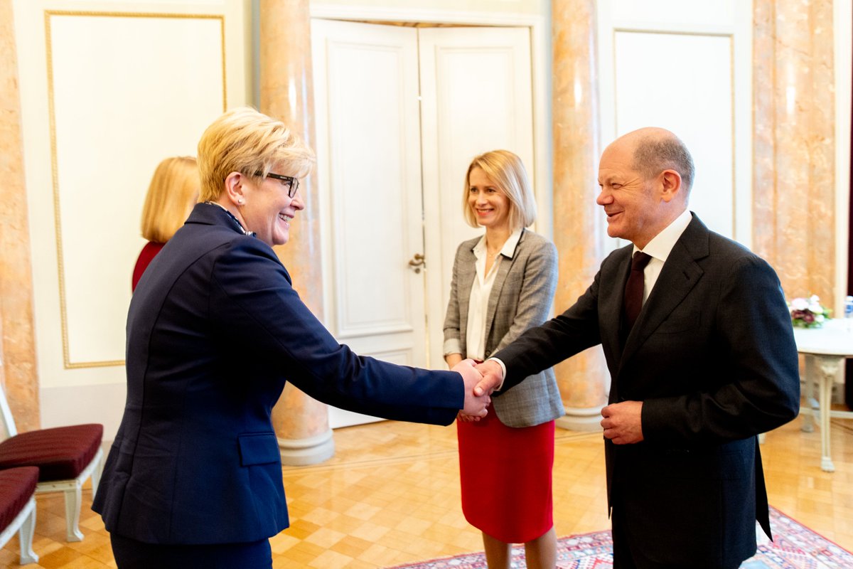 Important discussions in Riga with @EvikaSilina, @kajakallas and @Bundeskanzler on most pressing defense & security issues, support to Ukraine, EU agenda, and key areas, where 🇱🇹 🇱🇻 🇪🇪 🇩🇪 can scale-up cooperation. War on European soil and daily suffering unleashed by Russia is…