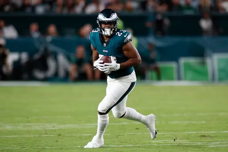 Former #Eagles RB Rashaad Penny is signing with the #Panthers, per @JFowlerESPN. The Rashaad Penny era in Philadelphia is officially over after just 3 games played.