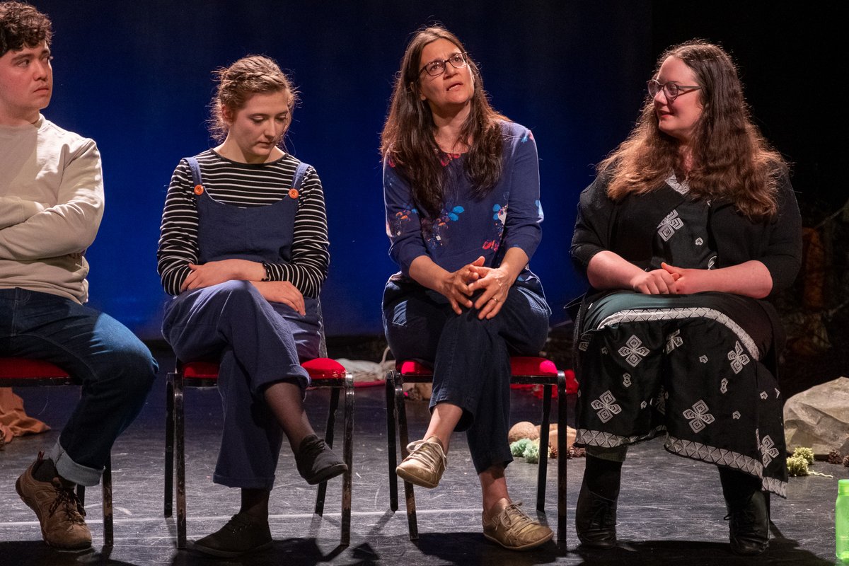 Vivid Roots Collective (@vividrootshi) on Twitter photo Thanks too to everyone who joined us for the Q&A afterwards.
If you came along and haven't had chance yet, please do fill in our feedback form:
forms.gle/8HyMSwj6m1ELPK…
2/3
<a href="/CreativeScots/">Creative Scotland</a> 📸 <a href="/AlexJohnWill/">Alexander Williamson</a> Thanks too to everyone who joined us for the Q&A afterwards.
If you came along and haven't had chance yet, please do fill in our feedback form:
forms.gle/8HyMSwj6m1ELPK…
2/3
<a href="/CreativeScots/">Creative Scotland</a> 📸 <a href="/AlexJohnWill/">Alexander Williamson</a>