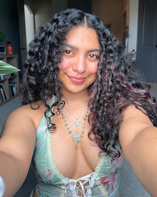 ヽ(^。^)ノ&hellip;💕🧃🌺🐳 https://t.co/oW4ZdXDEmu