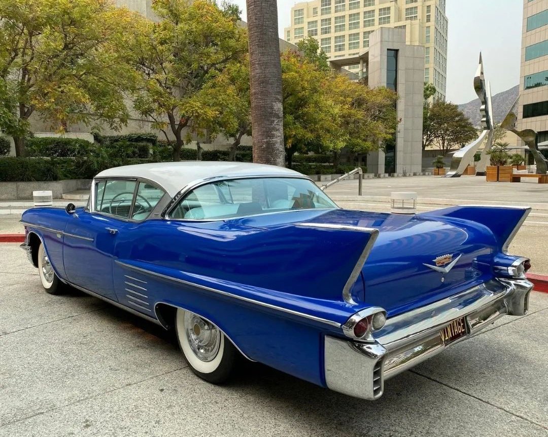 1958 Cadillac 💙