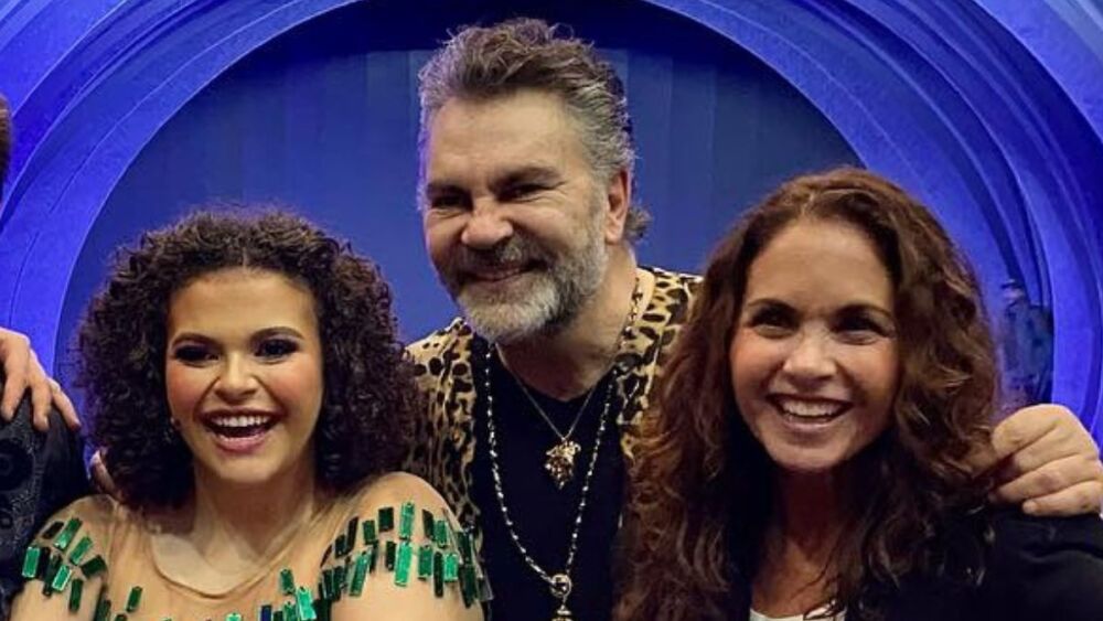 🌟 ¡Lucerito Mijares: ¿Un nuevo enfoque en su carrera? 👀✨ Tras polémicos comentarios, ¿qué decisión ha tomado su familia? ¡Descúbrelo aquí! 🎤🌟 #LuceritoMijares #Carrera #Entretenimiento 🌟

sinaloahoy.com.mx/portal/lucero-…