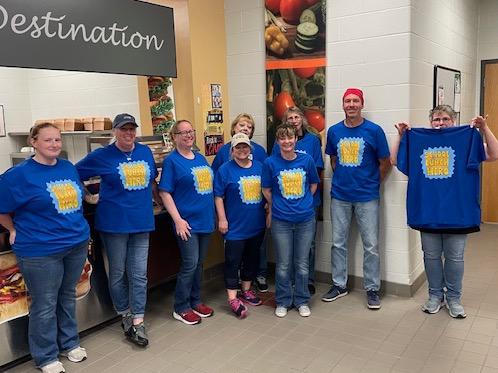 Milford_Schools's tweet image. Friday was School Lunch Hero Day and we said thanks to all of our amazing staff who make sure Milford students have delicious and healthy food each day of the school year! We appreciate you! 
#WeAreMILFORD
@Milford_Super 
@jennieberkley