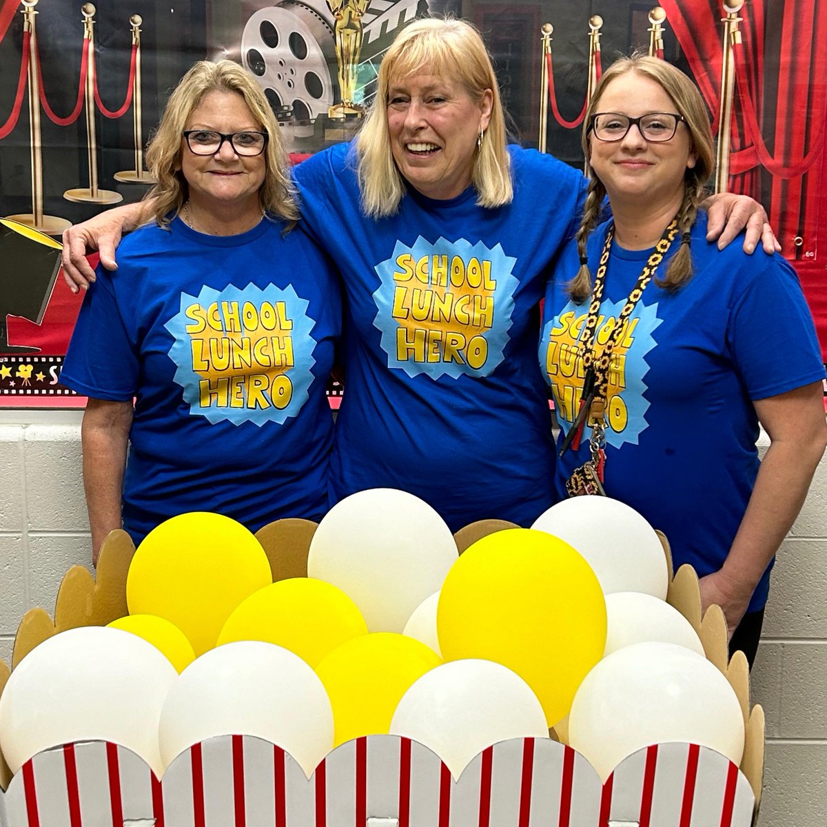 Milford_Schools's tweet image. Friday was School Lunch Hero Day and we said thanks to all of our amazing staff who make sure Milford students have delicious and healthy food each day of the school year! We appreciate you! 
#WeAreMILFORD
@Milford_Super 
@jennieberkley
