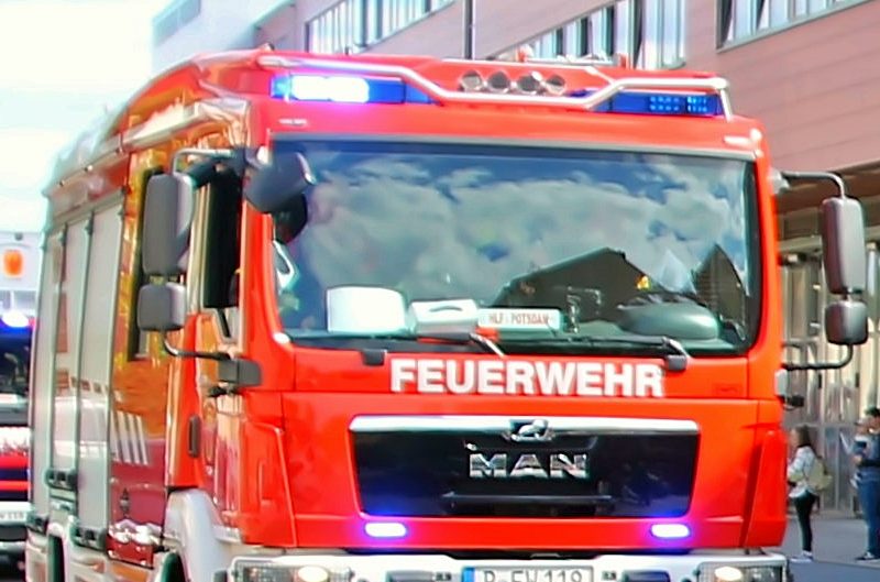 Tatverdächtige nach Brandstiftung gestellt: #Cottbus  Feuerwehr und Polizei wurden am Sonntagabend in die Schopenhauer Straße gerufen. Anwohner hatten dort Feuer in einem leerstehenden Gebäude cityreport.pnr24-online.de/tatverdaechtig… #Blaulicht #Cottbus #Polizei #Brandenburg #News