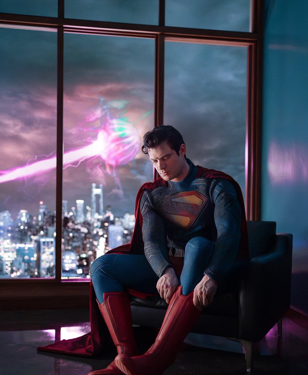 The Superman is looking Supercool. Actor #DavidCorenswet as Superman. #Superman