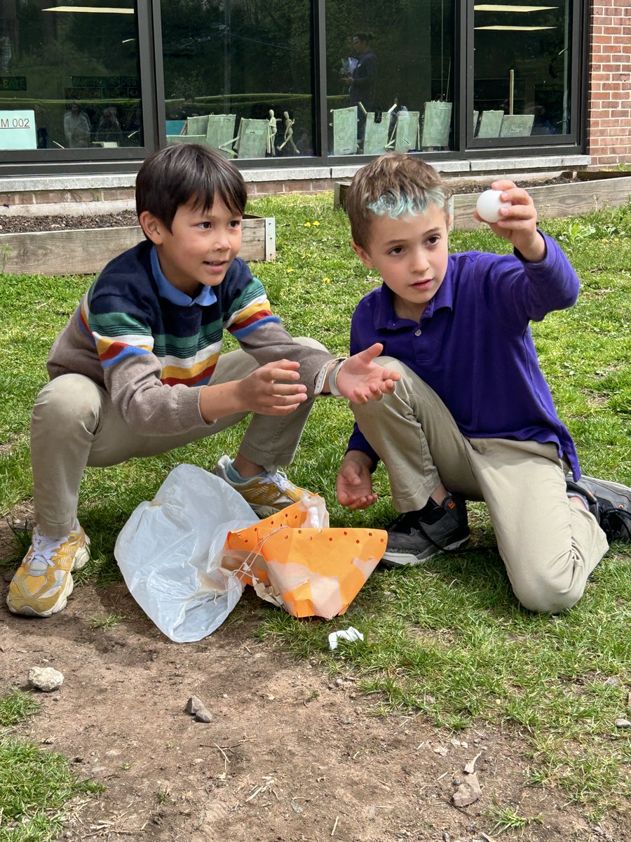 3rd graders were all smiling from ear to ear as they participated in the annual Egg Drop project!🤩Congrats to all of our 3rd grade students on their successful landings.This project is one of our favorite ways to introduce the engineering design process to our youngest Cougars!