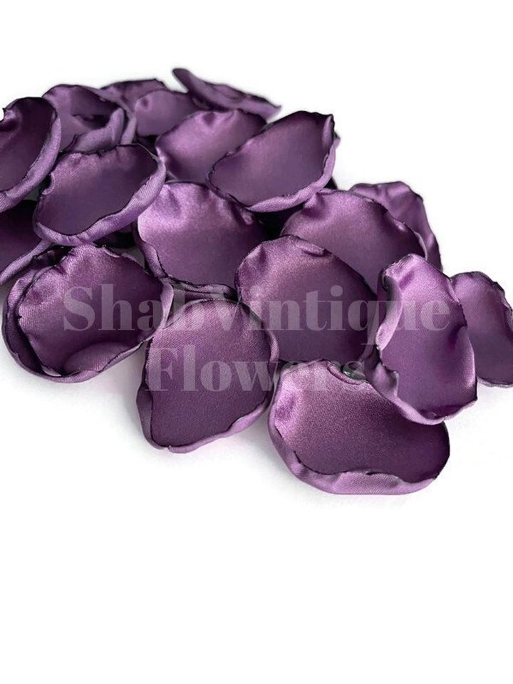 Transform your wedding aisle with enchanting wisteria purple flower petals for a magical touch! 💜✨ #WeddingDecor #AisleStyle dlvr.it/T6VVrf #weddingflowers #centerpieces #handmade #celebration #tabledecor #groomtobe #babyshower #wedding