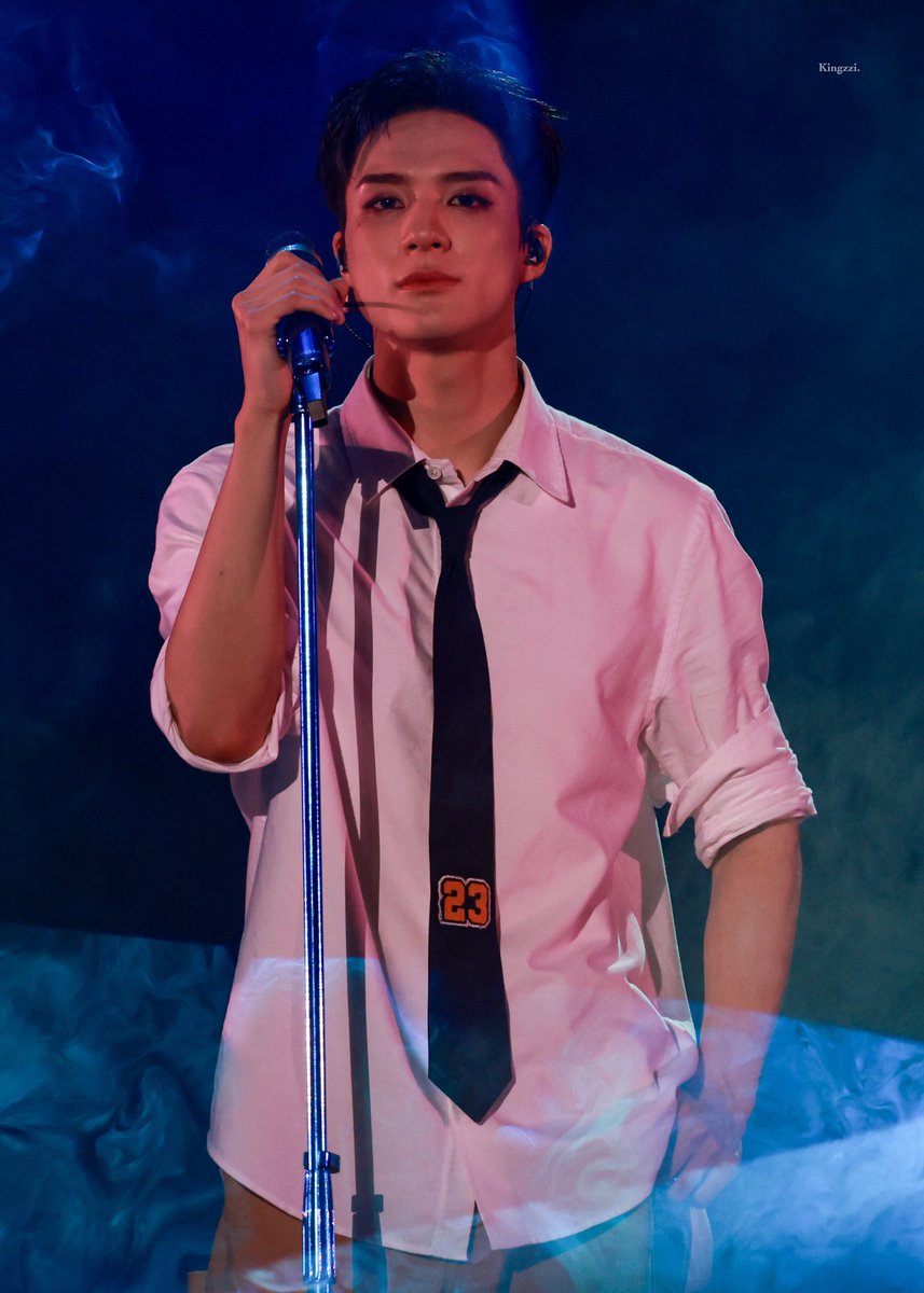 jenowley's tweet image. effortlessly attractive