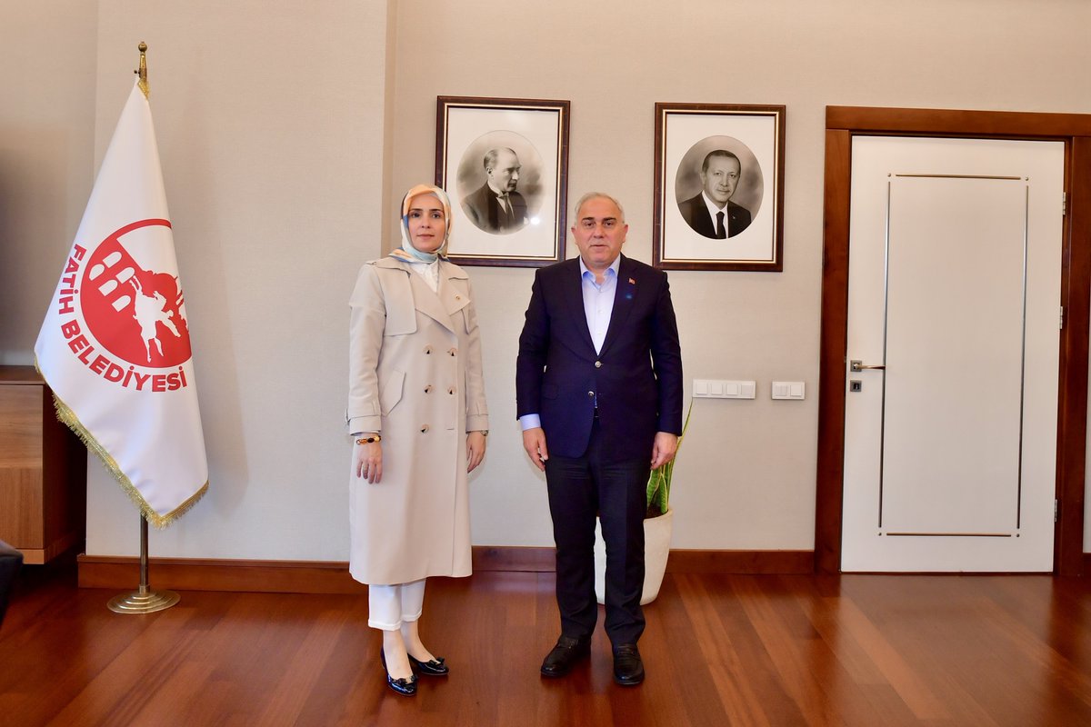 AK Parti Genel Başkan Yardımcımız Sn. @SirakayaZafer Beyefendi ve AK Parti İstanbul Milletvekilimiz Sn. @busrapaker Hanımefendi bizleri ziyaret ederek hayırlı olsun dileklerini iletti. Nezaketleri için kendilerine teşekkür ederim.