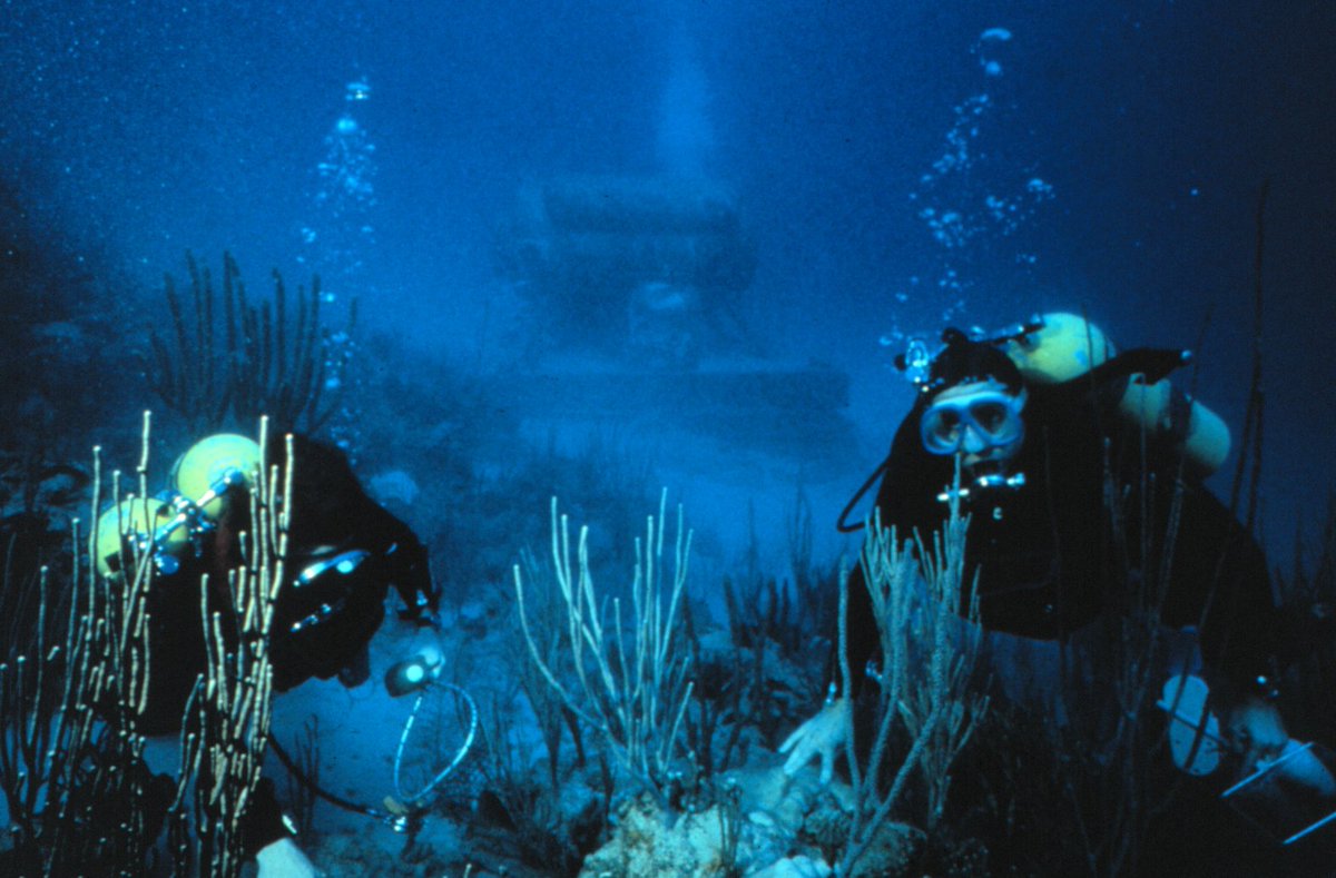 NOAA’s first undersea research habitat was HYDROLAB, which operated in the Caribbean from 1970-1985. Aquanauts lived on the ocean floor for weeks at a time developing new marine research techniques and studying #CoralReef ecology. #WayBackWednesday noaa.gov/heritage/stori…