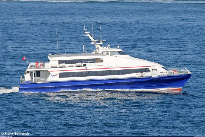 Türk deniz kuvvetleri İDO'ya ait Oruç Reis V, Seydi Ali Reis I ve Kaptan Paşa katamaran tip deniz otobüslerini satın aldı. İzmir tersanesine alınan gemilerin borda numaraları Y-110,Y-111 ve Y-112 olarak belirlendi. - @AnalizDeniz | @HI_Candarli