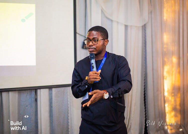gdgibadan's tweet image. We would like to take a moment to express our deepest gratitude to the exceptional speakers @dftaiwo @Geektutor @_codepiercer  
 who graced our event with their wisdom and passion! 🙏 
🎉

#GDGIbadan #BuildwithAI #DevelopersCommunity