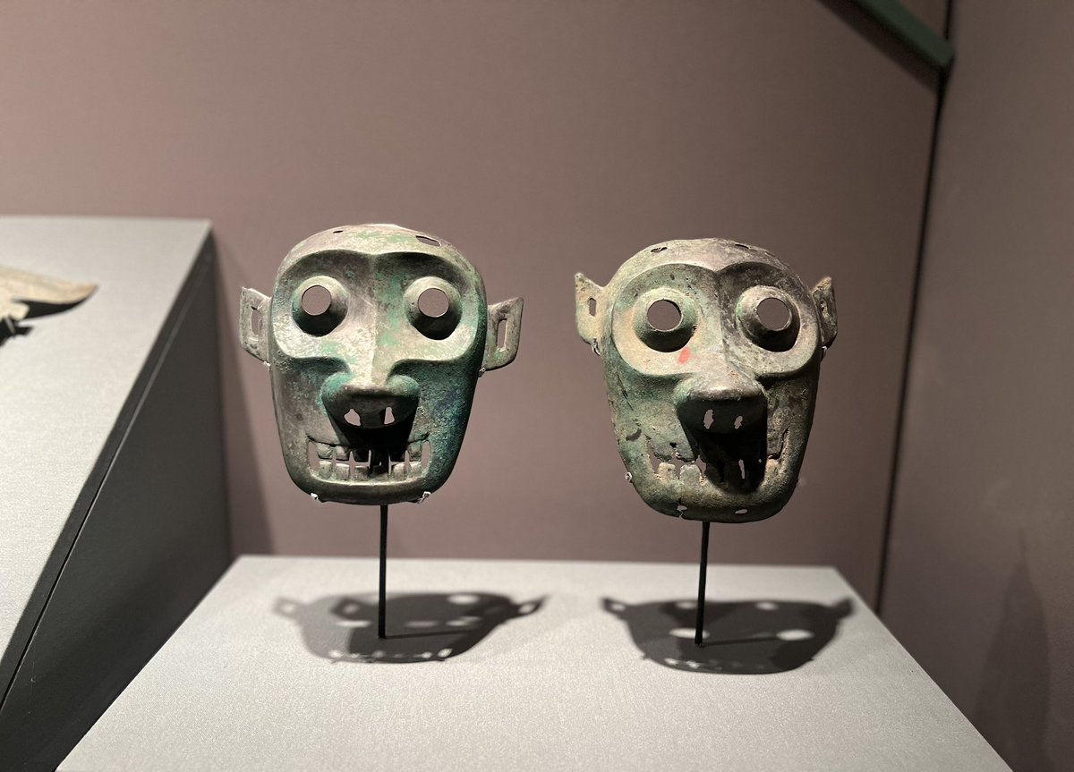 Moduvito's tweet image. 后疫情的日子，也许是各种奇葩的开始，居委会真的是一个多边形的组织。

看魔都电动车的治理，它会有怎样一个成绩？

.