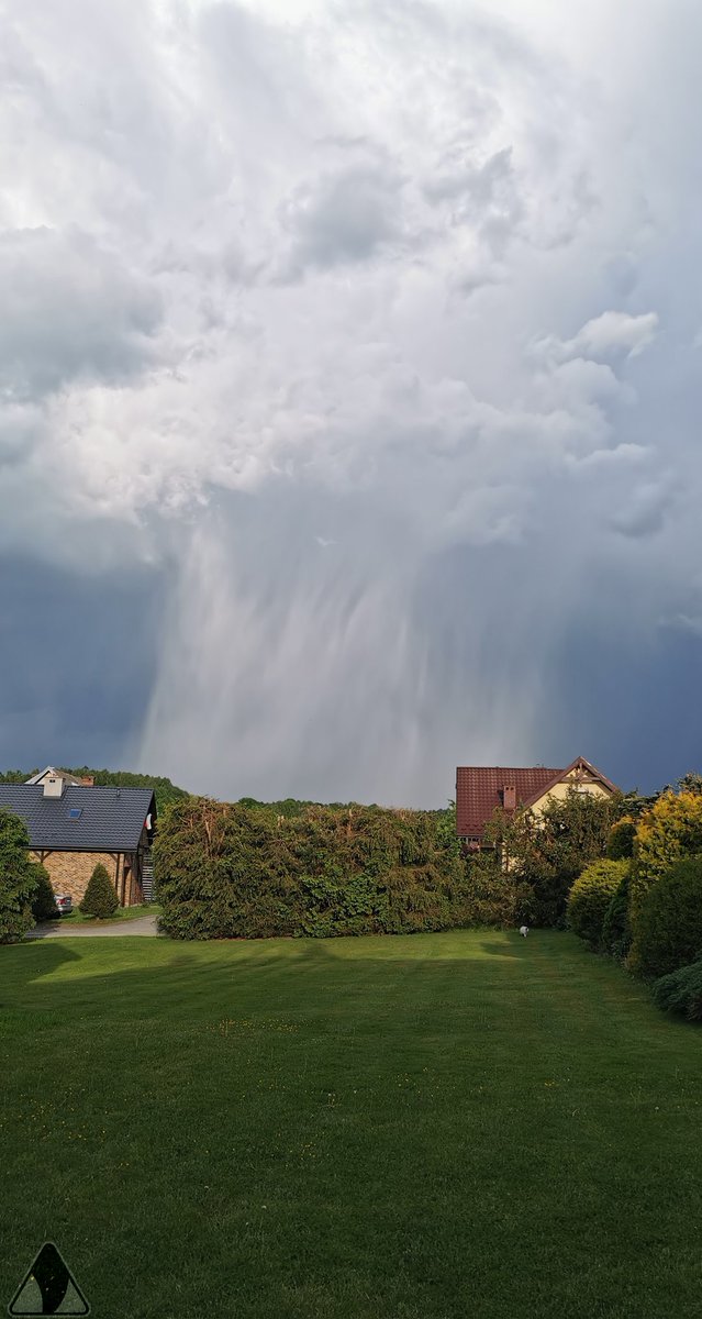 Pięknie prezentowała się strefa opadów w  Sitnicy :) 
fot. Użytkownik Systemu Raportów, Anna
@IMGW_CMM @IMGWmeteo @MeteoprognozaPL
#obserwatorzyburz #burza #pogoda #deszcz #polska #wiosna #burze