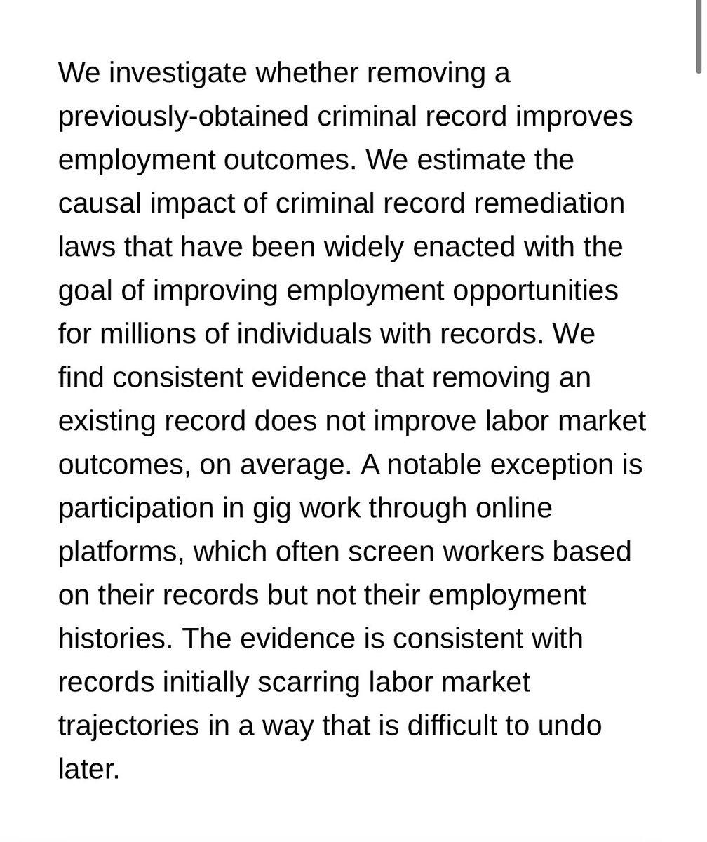 Interesting new paper out today by @AmandaYAgan and coauthors on criminal records+scarring. Punchline: erasing criminal record histories does not improve labor market outcomes! BUT gig work can be one way to alleviate barrier to reentry. Check it out: nber.org/papers/w32394?…