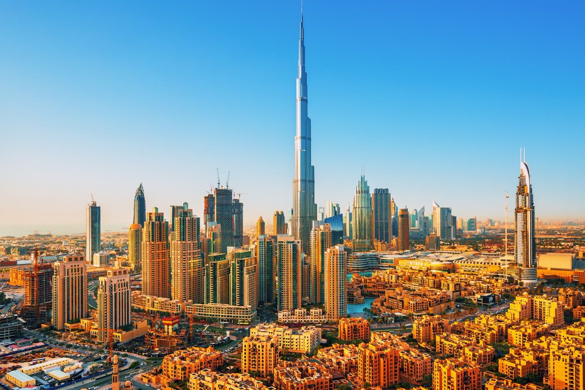 Dubai Emerges as a Leading Fintech Hub #fintechnews #fintechhub #dubaibusiness #uaebusiness #middleeast #globalnews #Internationalnews #cosmopolitanthedaily shorturl.at/agmSX