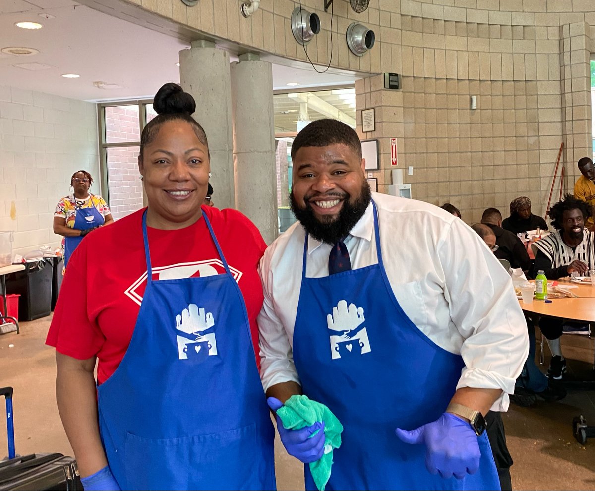 This Saturday, Resource One Credit Union joined President Harrison Blair of the Dallas Black Chamber for their Community Impact Day feeding the homeless at The Bridge and helping the less fortunate address food insecurities at The Stewpot. WE R1! #r1cu #dbcc