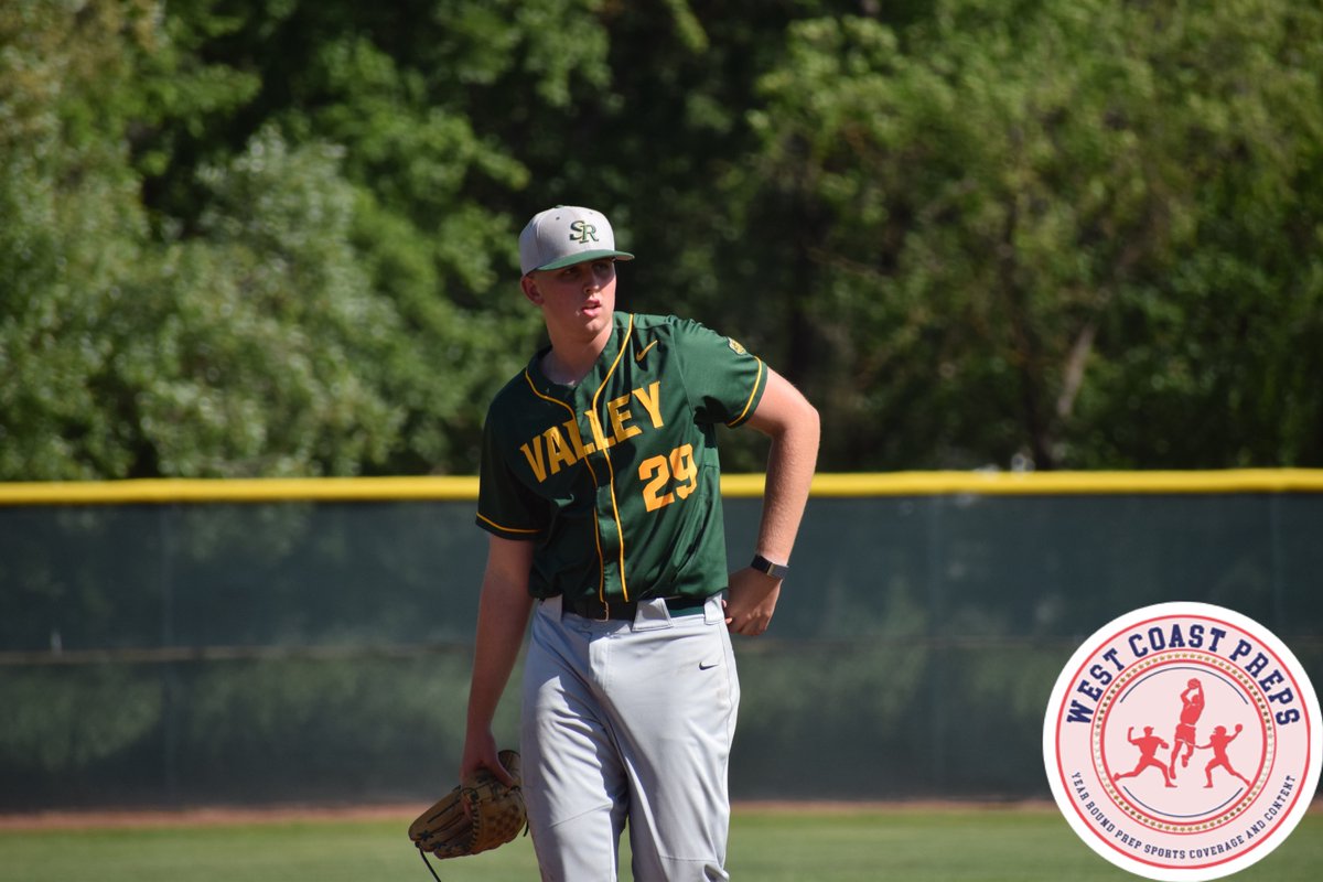 Nearing the end.

As the end of his senior season approaches, San Ramon Valley senior Charles Reiland taking in every final moment.

Story up now at westcoastpreps.com/nearing-the-en…