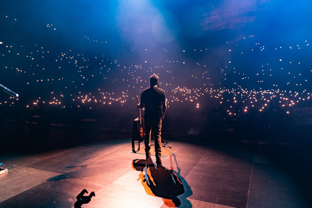 davematthewsbnd's tweet photo. Scenes of #DMB2024 #TheLastStop in Lisbon yesterday. Obrigado Portugal! 

📸 @rodrigodmbrasil https://t.co/i7BlzYEeUP