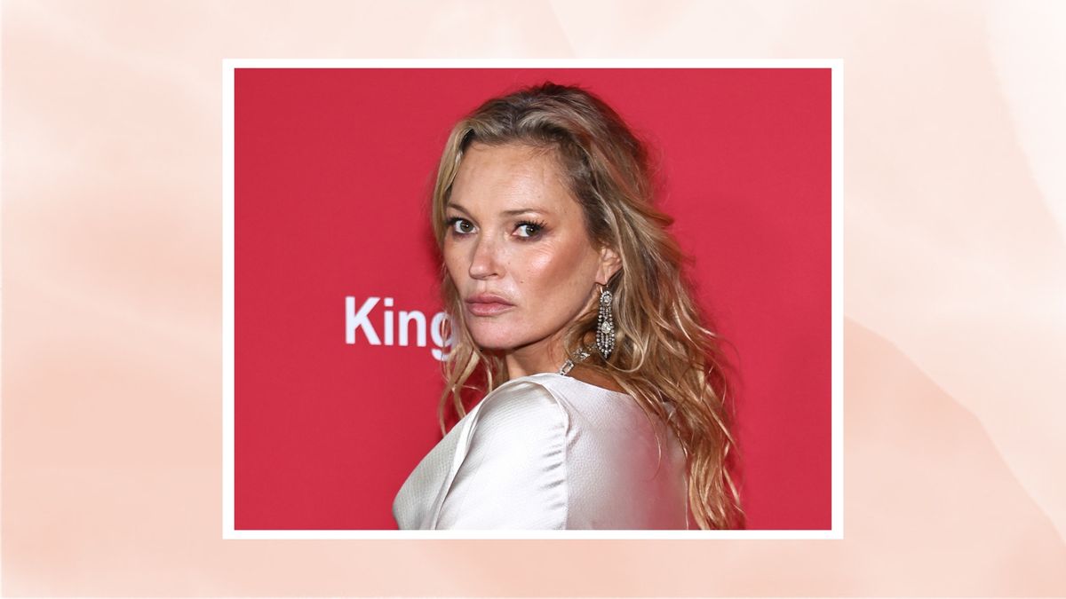 Kate Moss' edgy and statement manicure offers the perfect reprieve from springtime pastels trib.al/rQEb8AQ