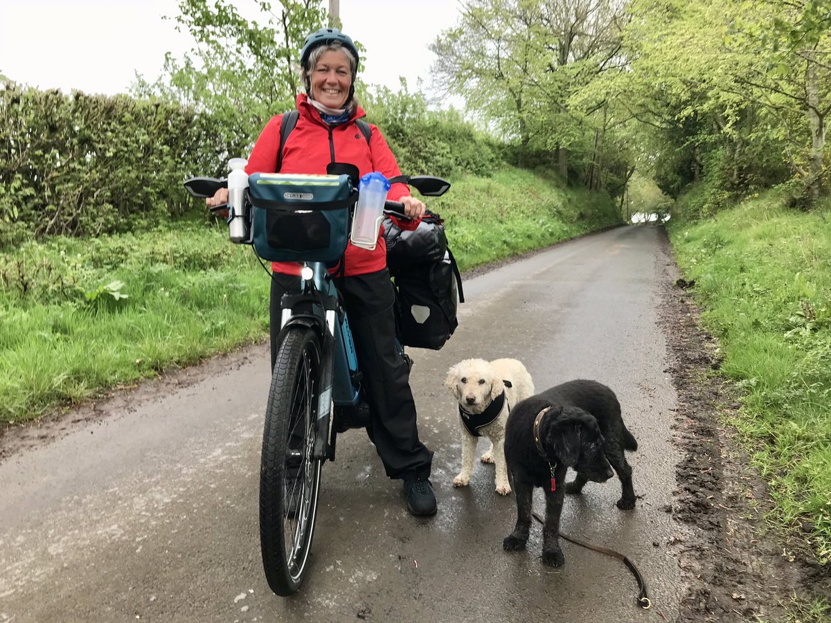 We haven’t seen any sun this Bank Holiday weekend but at least the beech trees are putting out their leaves, the hawthorns are flowering & it didn’t rain on my bike ride 👍We also met a lovely Dutch lady who was bike-packing from Newcastle to Orkney!