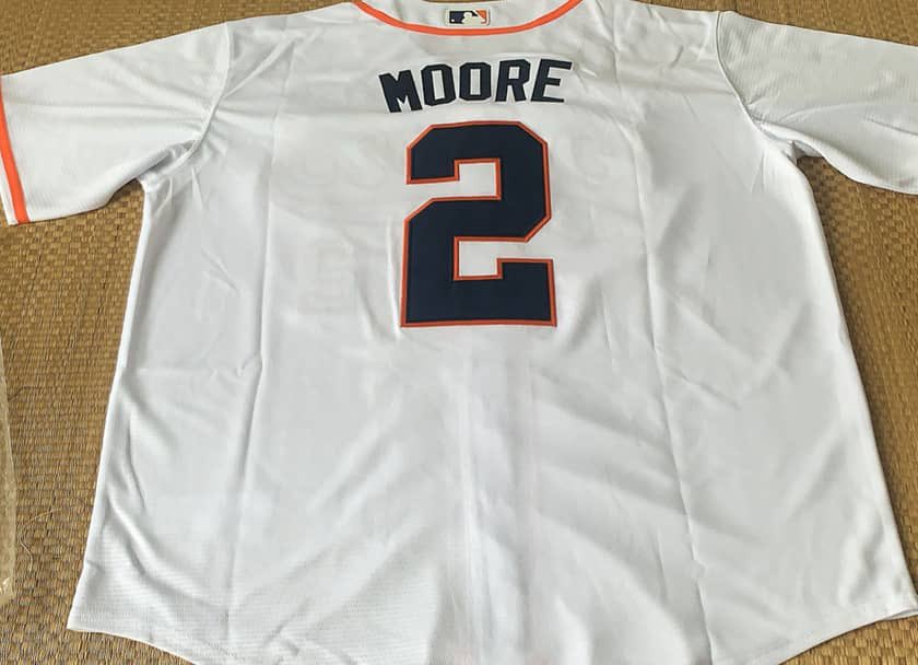 A few of our many Chicago Bears jerseys available! Can be done in any style below for sizes 2T through 8X. Below is a DJ Moore jersey for a reference of what they look like outside of our stock photos. Pictures below are of our own actual jerseys. DM us if you’d like to order!