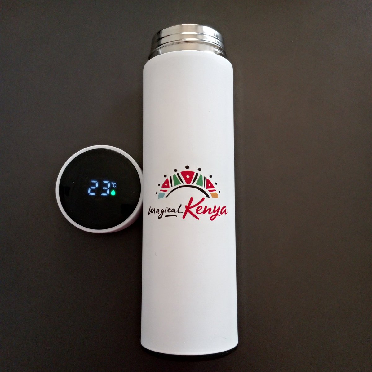 The ideal gift for a friend during heavy rains is this high-quality thermal flask. Why? It keeps drinks hot all day, making it a considerate gift. Only Ksh1,500. We offer free customization with your name or logo. Contact me via call/WhatsApp at 0715017200. Available in…