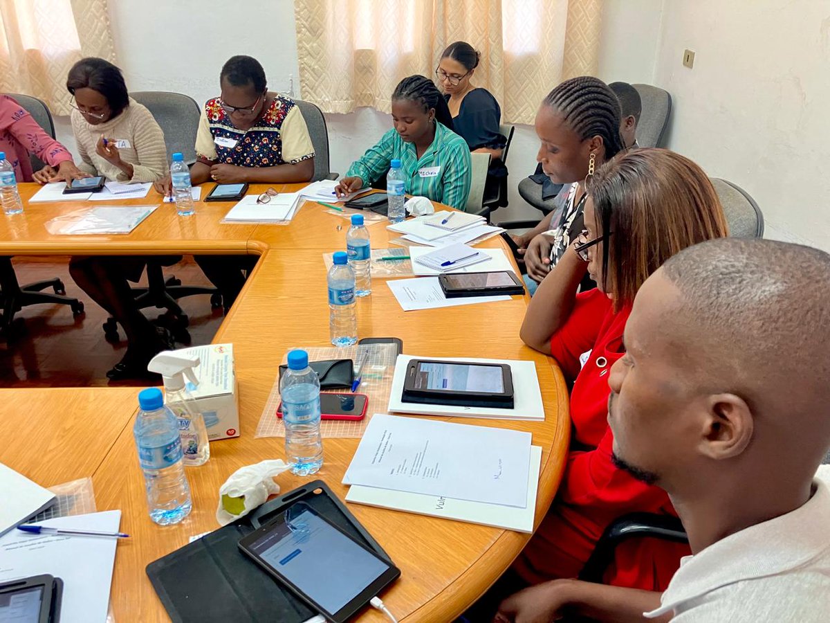 Excited to have today kicked off the training of enumerators for our Vulnerable Lives Study. This @InclusiveMoz study aims to shed light on the effectiveness of #socialprotection programmes in #climate and #conflict-affected areas in #Mozambique. Stay tuned! #VLSMoz