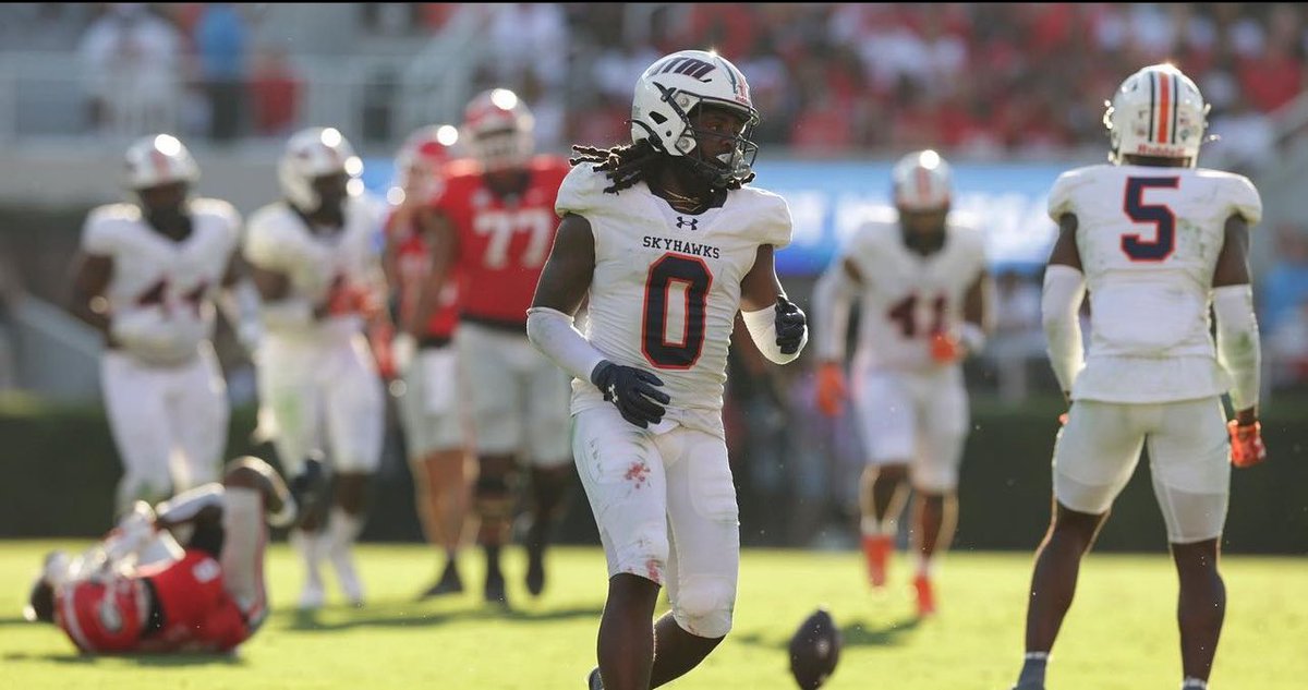 Blessed to receive my first division 1 offer from @UTM_FOOTBALL . @CoachHoun @DEvans345 @BokeyFootball @CoachSantana_ #AGTG