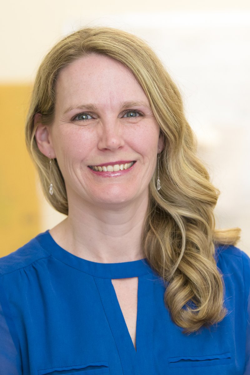 Congrats to StFX’s own Dr. Erin Austen on receiving the prestigious 3M National Teaching Fellowship! Championing educational excellence and inclusivity in psychology since 2005, she continues to inspire. More at bit.ly/3JUhgTy #StFX #3MFellow @STLHESAPES @macleans