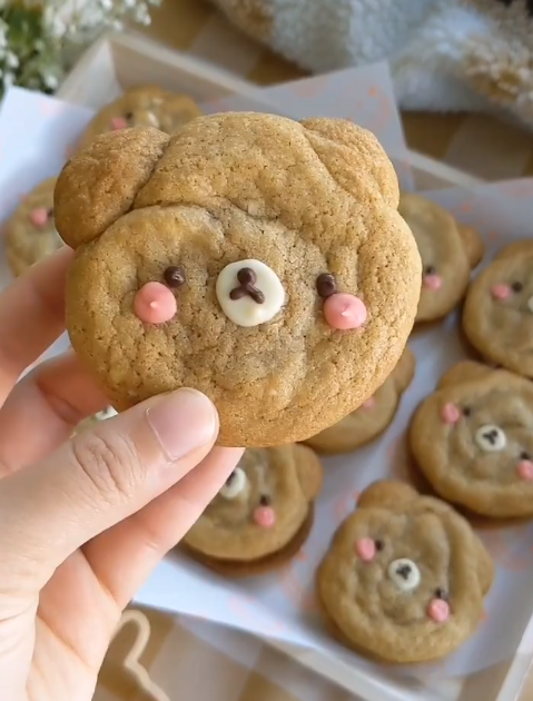 daily_dolce's tweet photo. Teddy bear cookies made by myloveatfirstbite https://t.co/snE7OMmOmW
