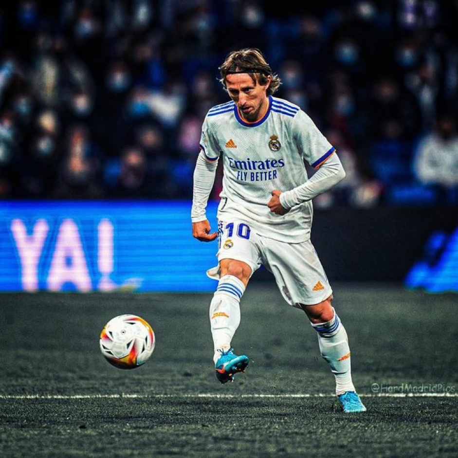 Thread : 

Quand la passe décisive est + beau que le but ☄️